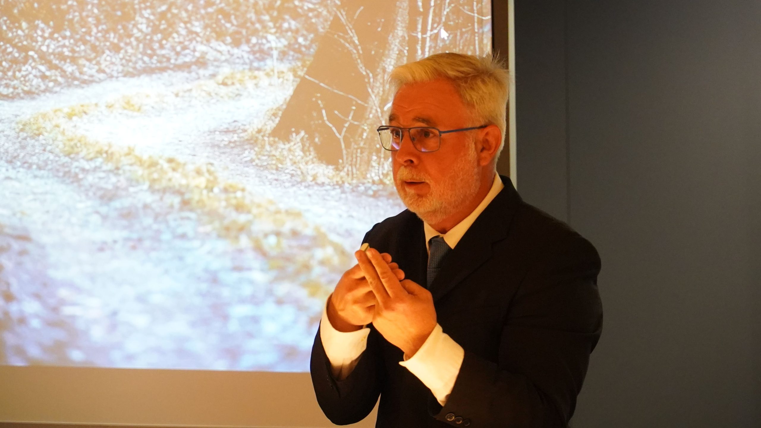 conferencia Lluís Serra